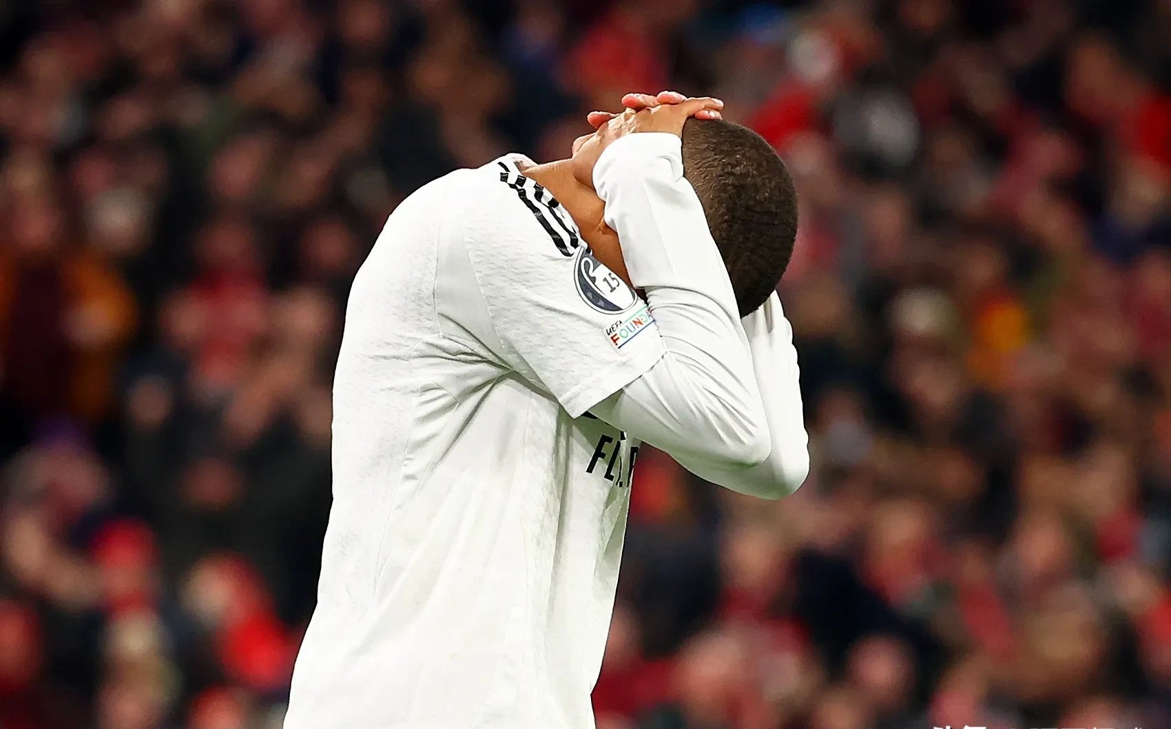 关于巴黎圣日耳曼战平那不勒斯,姆巴佩乌龙送礼世界杯的信息 关于巴黎圣日耳曼战平那不勒斯,姆巴佩乌龙送礼世界杯的信息